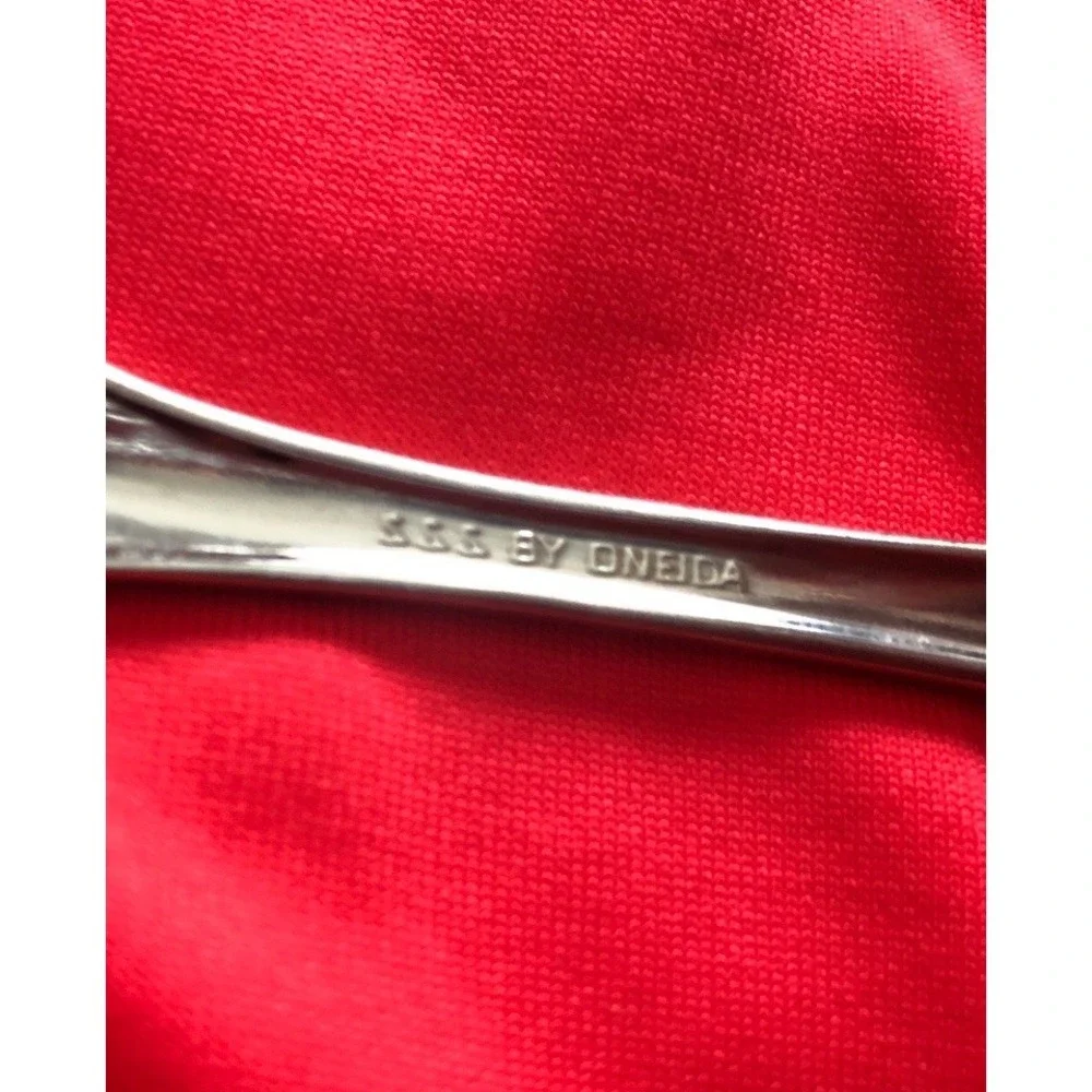 SSS by Oneida Pembrooke Renoir 5 Dinner Knives Stainless Steel USA 9